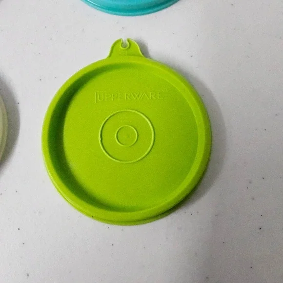 Tupperware Round Replacement Seals Lids Colorful Vintage Retro Set of 4 - Picture 2 of 8